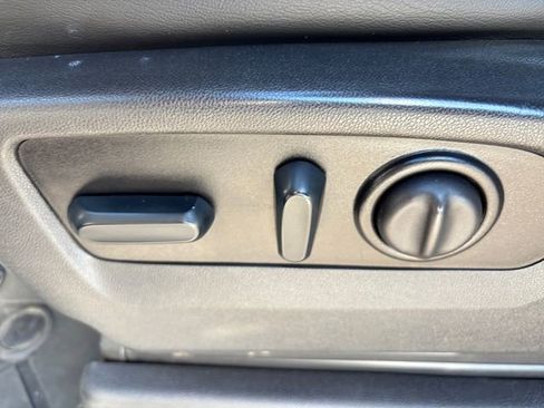 Used 2022 Chevrolet Silverado 3500 High Country image 16