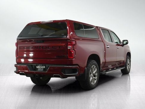 Used 2019 Chevrolet Silverado 1500 High Country w/ Z71 Off-Road Package AWD/4WD image 6