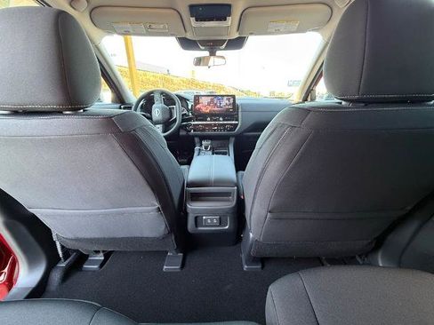 New 2026 Nissan Pathfinder SV image 13