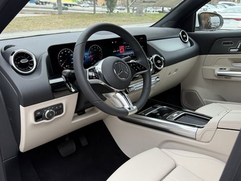 New 2026 Mercedes-Benz GLA 250 4MATIC image 13