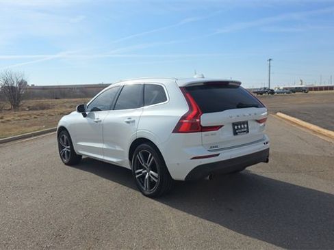 Used 2018 Volvo XC60 T6 Momentum w/ Advanced Package image 8