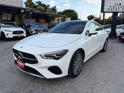 Used 2025 Mercedes-Benz CLA 250 image 2