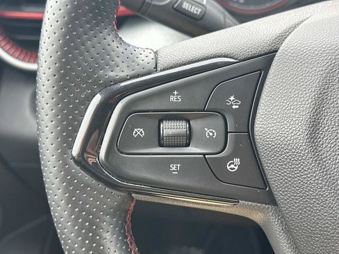 Certified 2024 Chevrolet Trax RS w/ Driver Confidence Package FWD image 21