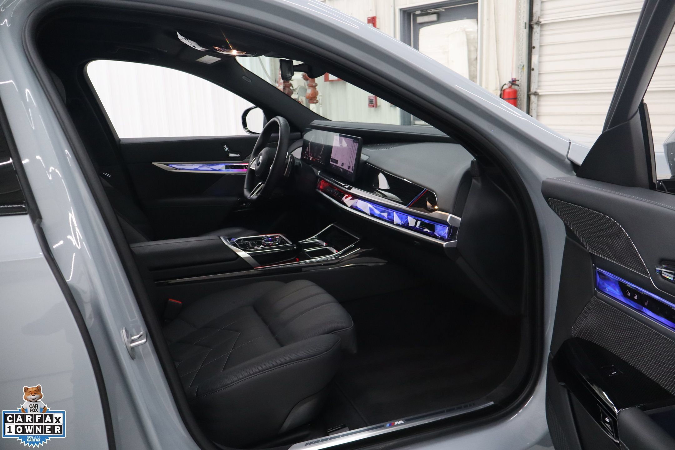 Used 2026 BMW 740i xDrive AWD/4WD image 32