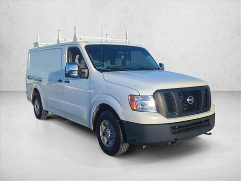 Used 2020 Nissan NV 3500 SV w/ Back Door Glass Package image 3