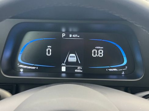 Certified 2025 Hyundai Elantra Sport image 29