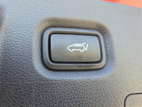 Used 2023 Hyundai Santa Fe SEL w/ Premium Package FWD image 10