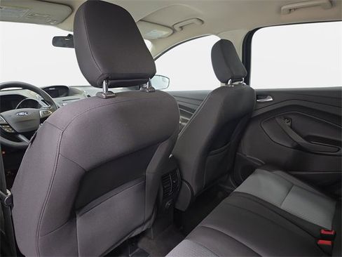Used 2018 Ford Escape SE image 12