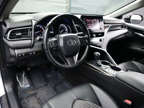 Used 2024 Toyota Camry SE FWD image 13