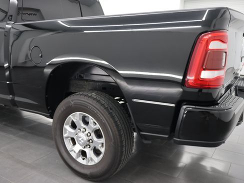 Used 2024 RAM 2500 Laramie AWD/4WD image 28