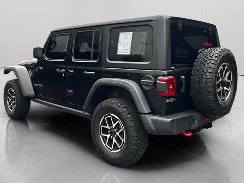Used 2024 Jeep Wrangler Unlimited Rubicon w/ Dual Top Group AWD/4WD image 8