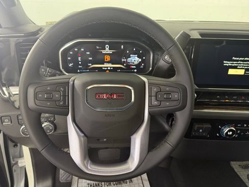 New 2026 GMC Sierra 1500 SLE image 15