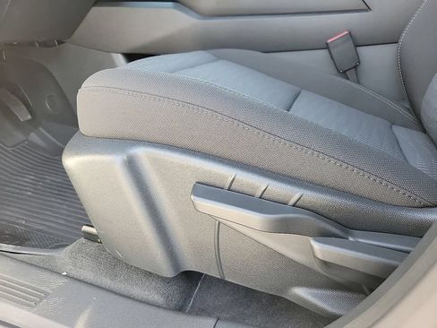 New 2026 Chevrolet Equinox LT w/ Safety and Technology Package FWD image 12
