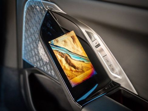 Used 2023 BMW i7 xDrive60 w/ Executive Package 2 image 44