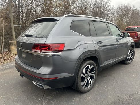Used 2023 Volkswagen Atlas SEL image 4