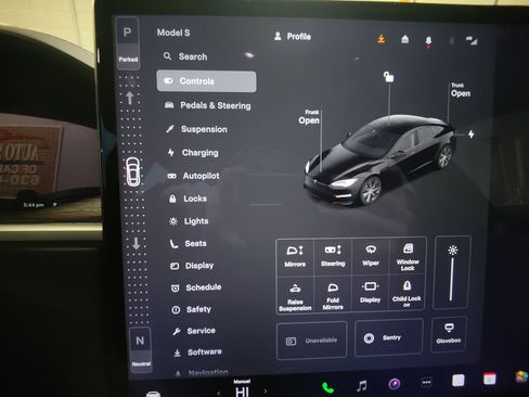 Used 2022 Tesla Model S image 38