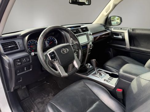 Used 2015 Toyota 4Runner Limited AWD/4WD image 15