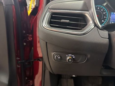 Used 2024 Chevrolet Equinox LT w/ LPO, Floor Liner Package image 12