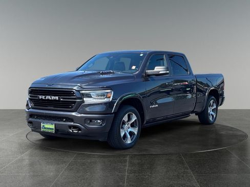 Used 2019 RAM 1500 Laramie AWD/4WD image 3