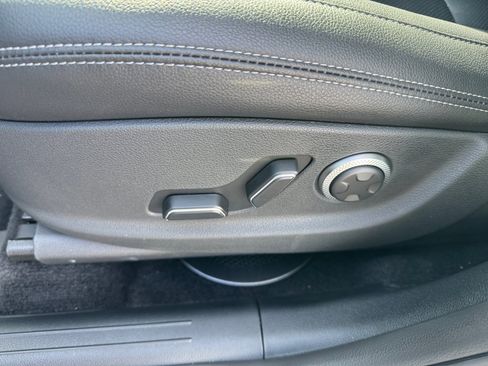 Used 2026 Genesis GV70 2.5T image 14