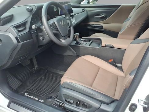 Certified 2024 Lexus ES 350 w/ Premium Package image 16