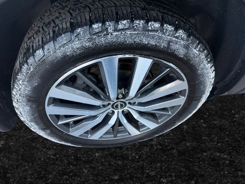 Used 2022 Nissan Pathfinder Platinum w/ Cargo Package image 23