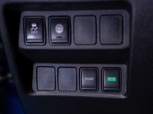 Used 2021 Nissan Rogue Sport S FWD image 23