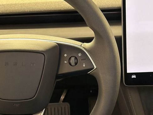 Used 2025 Tesla Model 3 Long Range image 19