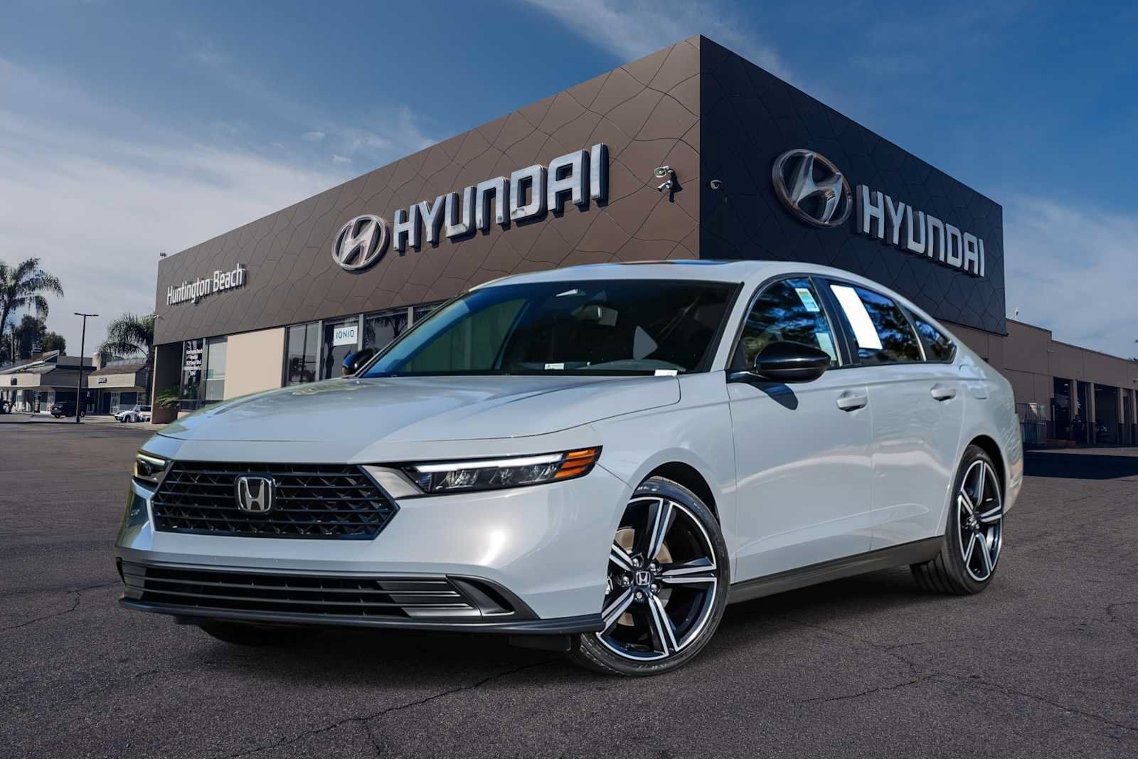 Used 2024 Honda Accord Sport image 1