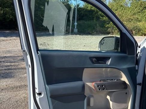 New 2025 Ford Maverick Lariat w/ 4K Tow Package image 15