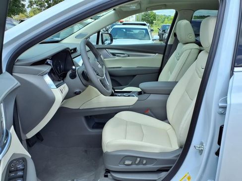 New 2025 Cadillac XT5 Premium Luxury w/ LPO, Floor Liner Package image 14