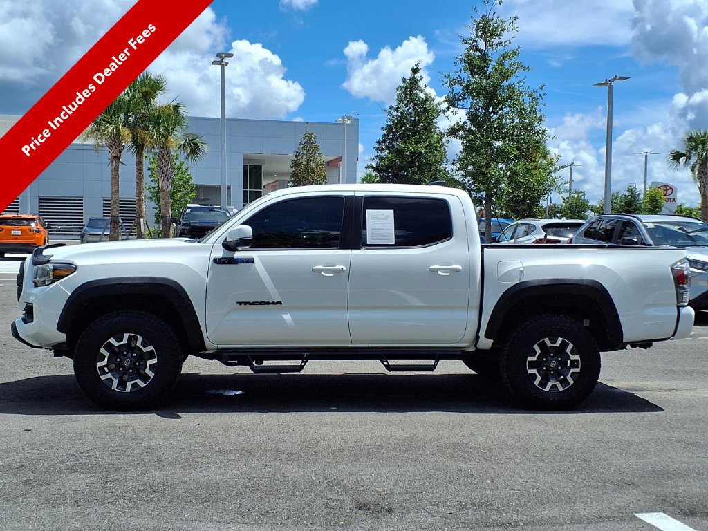 Used 2020 Toyota Tacoma TRD Off-Road w/ Technology Package AWD/4WD image 5