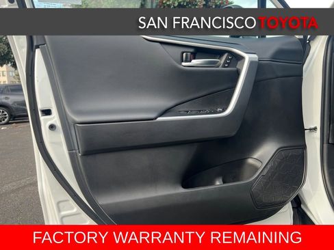 Used 2023 Toyota RAV4 Limited image 40