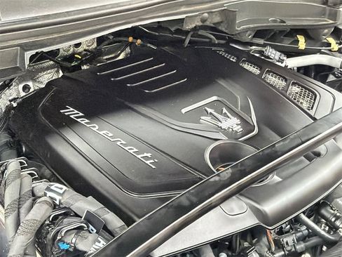 Used 2024 Maserati Grecale GT image 39