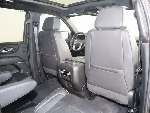 Used 2022 GMC Yukon Denali image 16