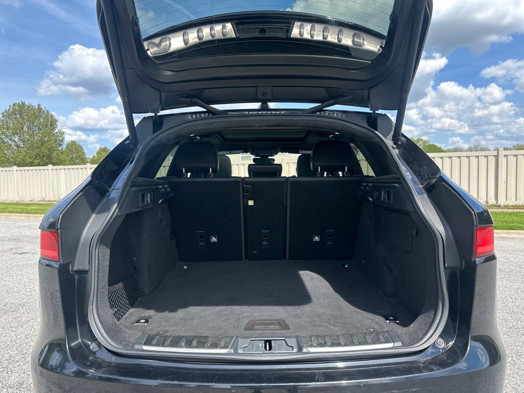 Used 2020 Jaguar F-PACE S AWD/4WD image 22