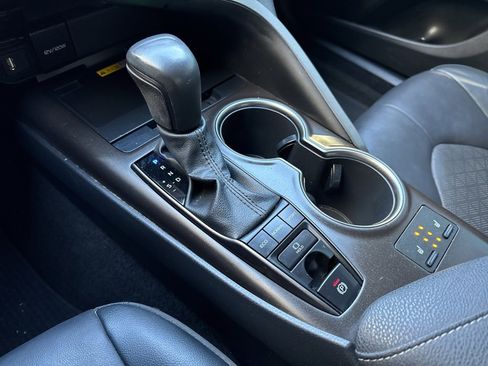 Used 2023 Toyota Camry XSE image 10