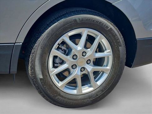 Certified 2024 Chevrolet Equinox LT FWD image 30