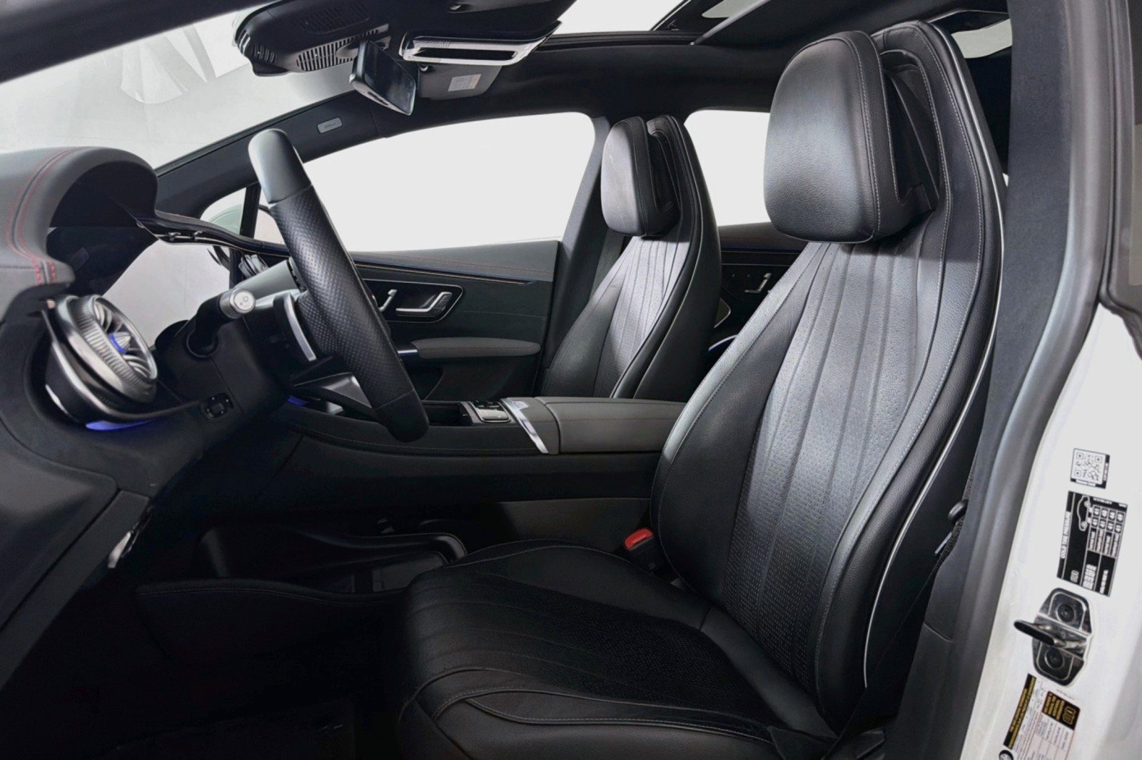 Certified 2022 Mercedes-Benz EQS 580 4MATIC Sedan image 19