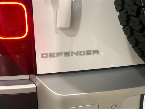 Certified 2025 Land Rover Defender 110 S AWD/4WD image 9