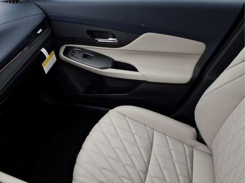 New 2026 Nissan Sentra SL FWD image 27