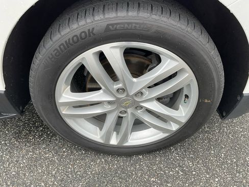 Used 2020 Chevrolet Equinox Premier image 25