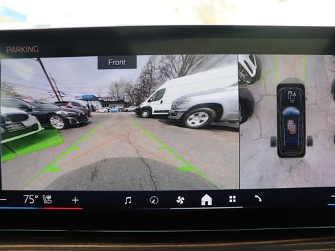 Used 2025 BMW X7 xDrive40i image 52