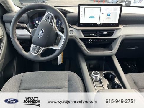 New 2026 Ford Explorer Active RWD image 14