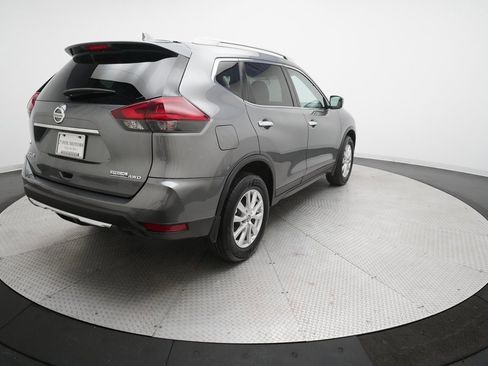 Used 2020 Nissan Rogue SV image 35