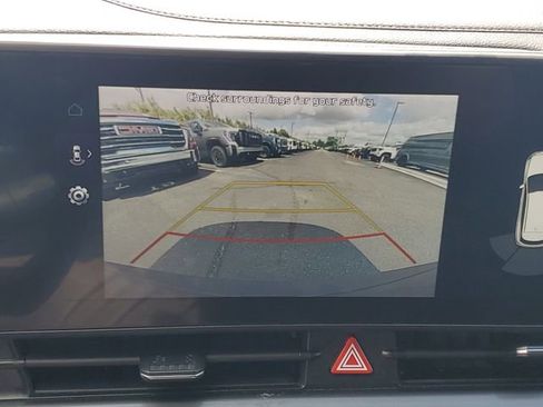 Used 2023 Kia Sportage EX FWD image 17