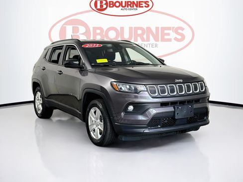 Used 2022 Jeep Compass Latitude AWD/4WD image 1