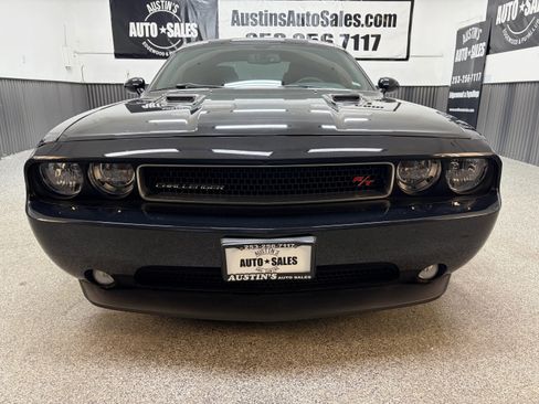 Used 2014 Dodge Challenger R/T RWD image 5