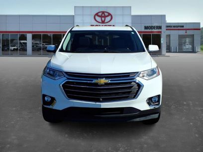 Used 2021 Chevrolet Traverse LT w/ LT Premium Package