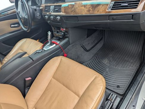 Used 2008 BMW 528xi Sedan image 9